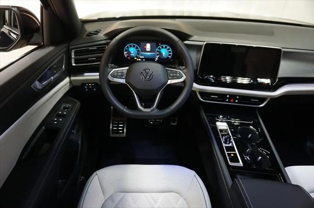 2026 Volkswagen Atlas Cross Sport SEL Premium R-Line