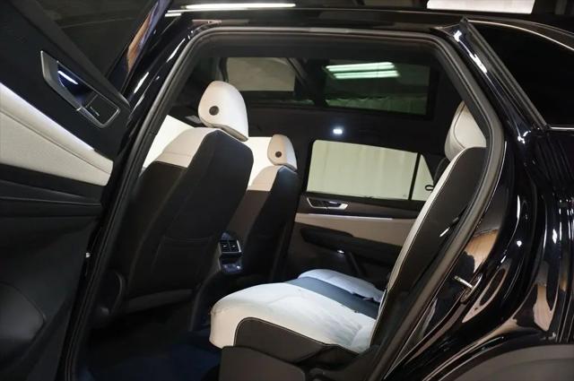 2026 Volkswagen Atlas Cross Sport SEL Premium R-Line