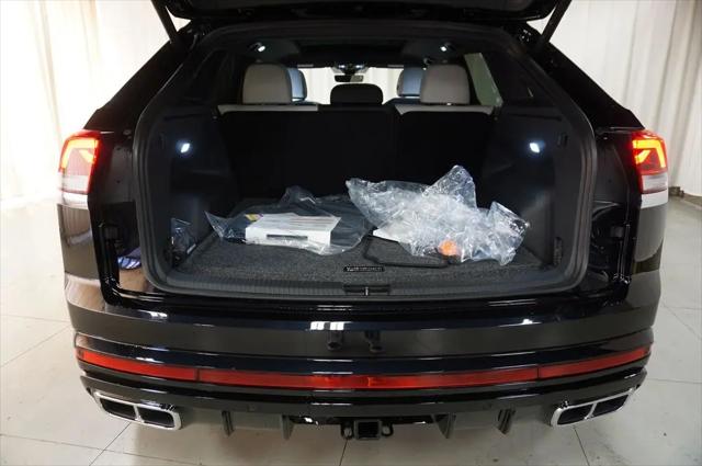 2026 Volkswagen Atlas Cross Sport SEL Premium R-Line