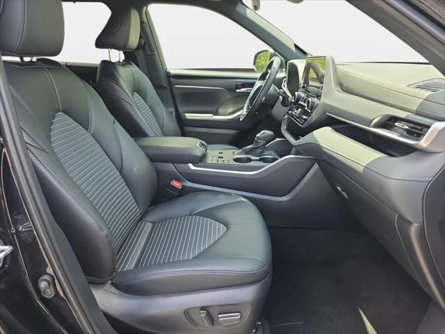 2023 Toyota Highlander XSE