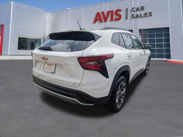 2025 Chevrolet Trax FWD LT