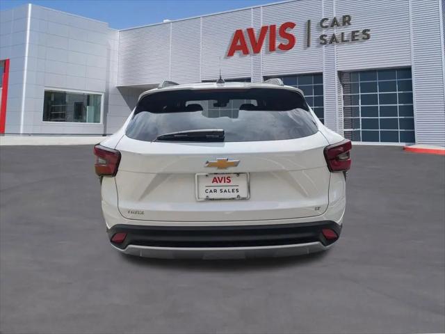 2025 Chevrolet Trax FWD LT