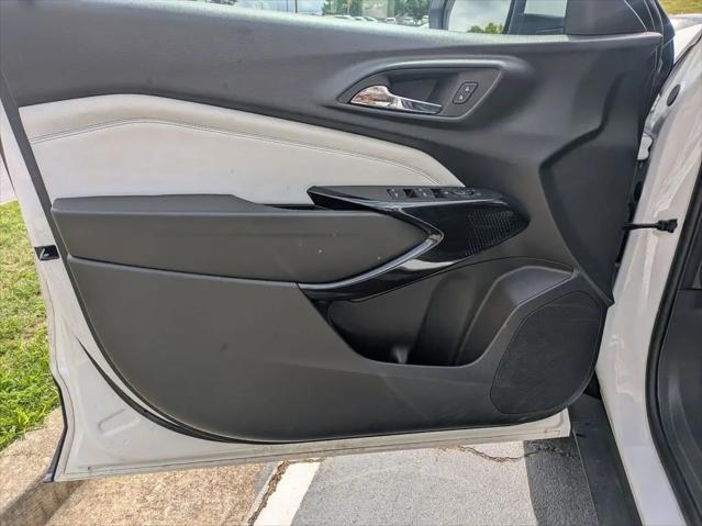 2025 Chevrolet Trax FWD LT