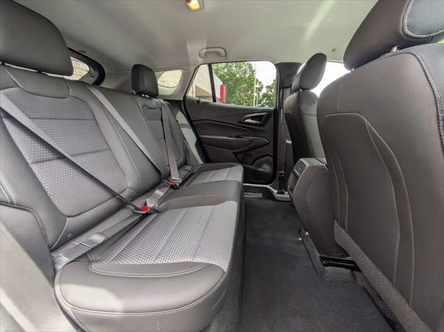 2025 Chevrolet Trax FWD LT