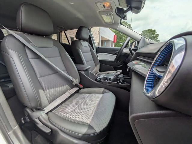 2025 Chevrolet Trax FWD LT