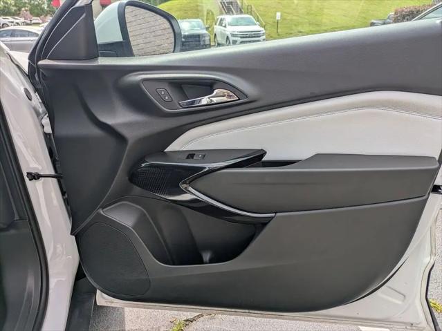 2025 Chevrolet Trax FWD LT