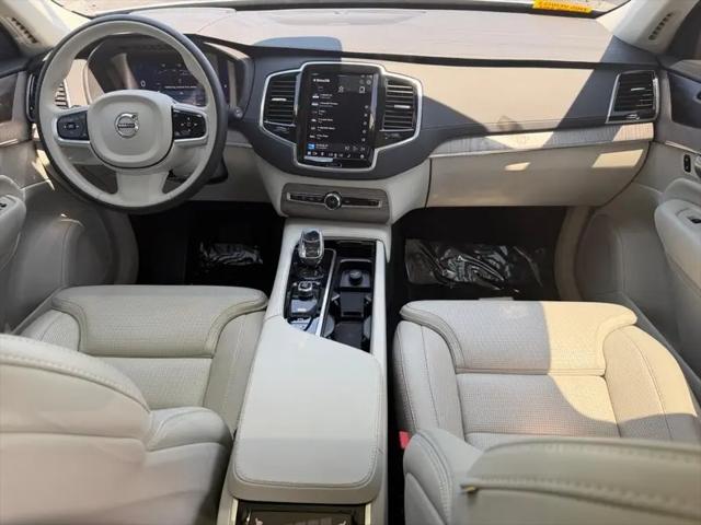 2024 Volvo XC90 B6 Ultimate Bright Theme 6-Seater