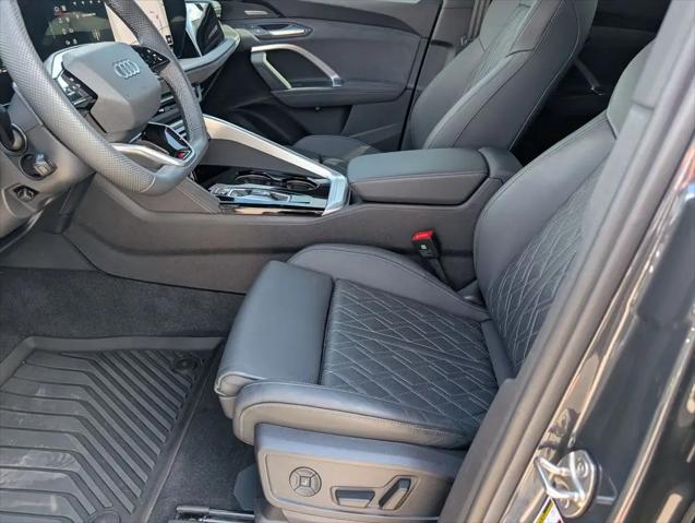 2025 Audi SQ5 Premium Plus TFSI quattro S tronic