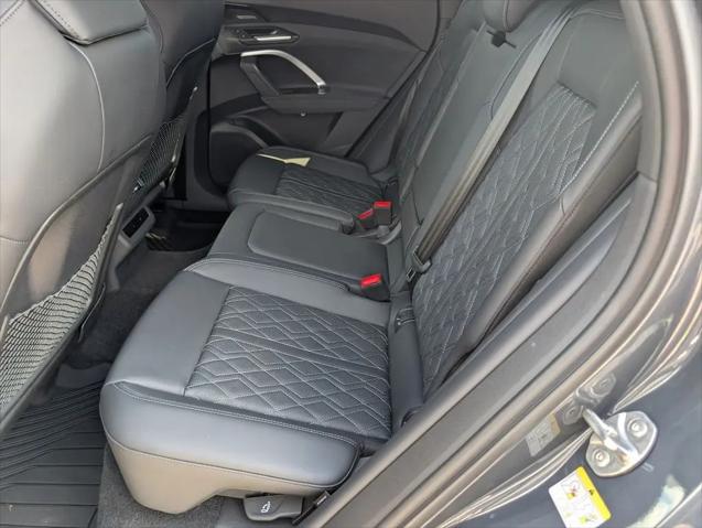 2025 Audi SQ5 Premium Plus TFSI quattro S tronic