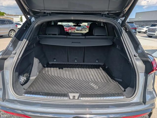 2025 Audi SQ5 Premium Plus TFSI quattro S tronic