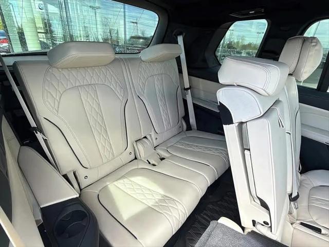 2026 BMW X7 M60i