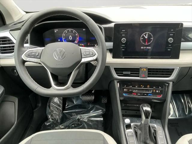 2025 Volkswagen Taos 1.5T SE