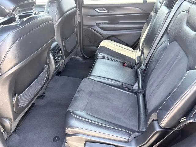 2024 Jeep Grand Cherokee L Altitude 4x4