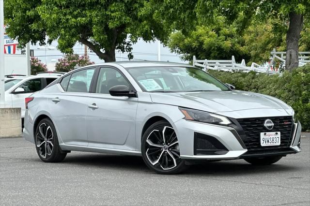 2023 Nissan Altima SR FWD