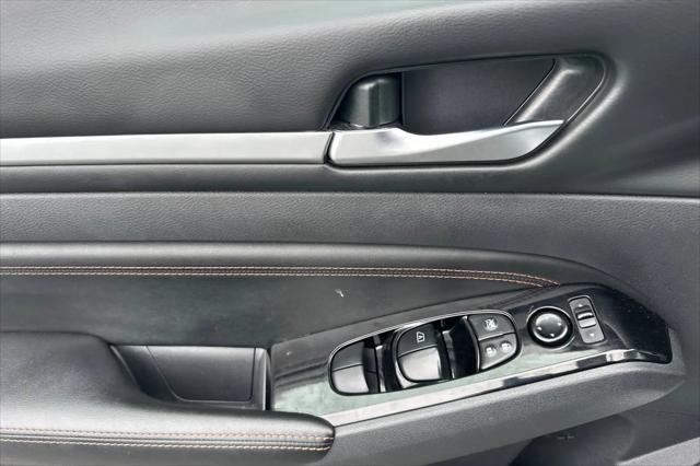 2023 Nissan Altima SR FWD