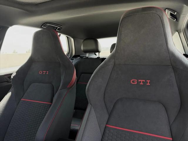 2026 Volkswagen Golf GTI SE