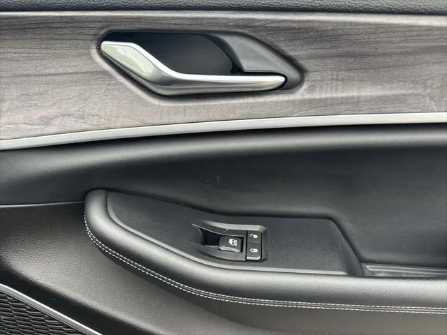 2022 Jeep Grand Cherokee L Limited 4x2