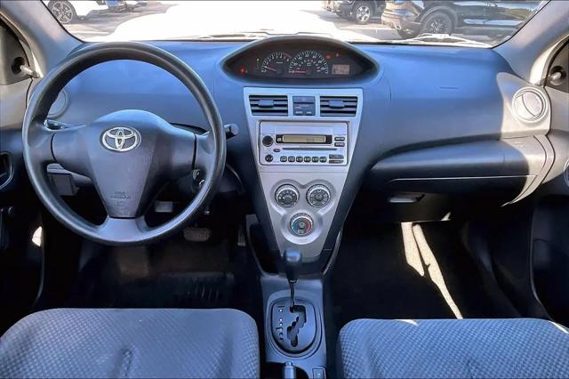 2011 Toyota Yaris Base