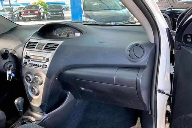 2011 Toyota Yaris Base