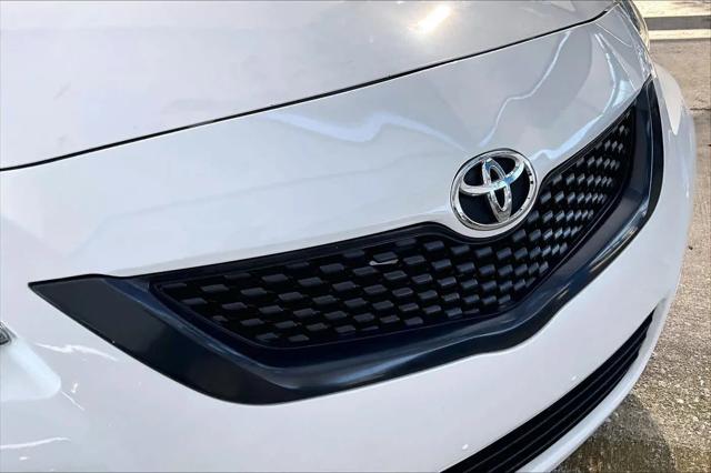 2011 Toyota Yaris Base