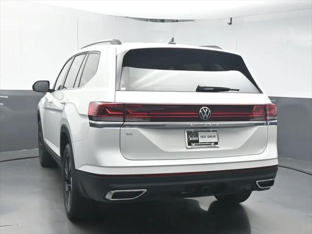 2026 Volkswagen Atlas SE with Technology