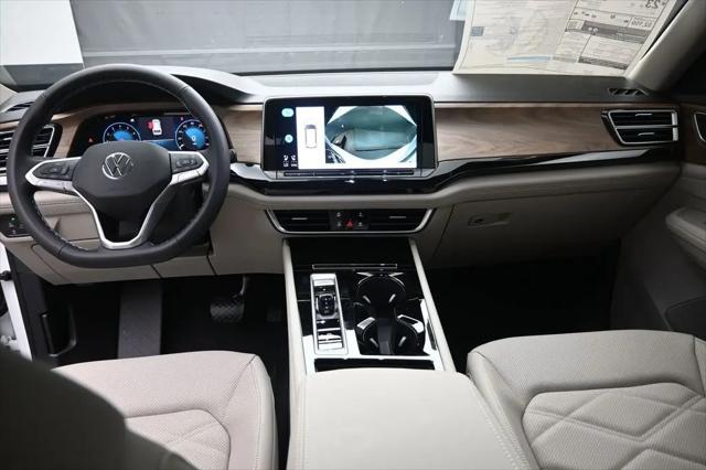 2026 Volkswagen Atlas SE with Technology