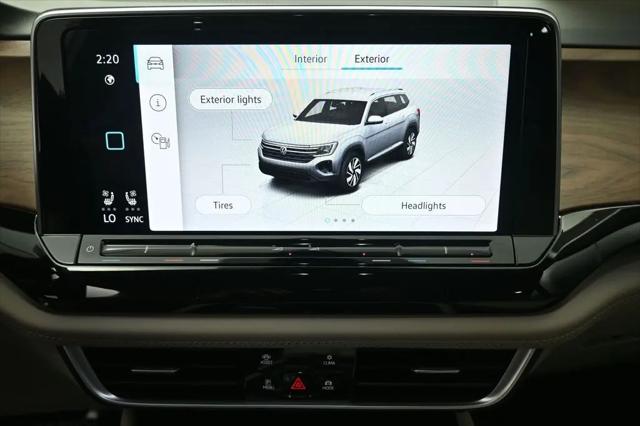 2026 Volkswagen Atlas SE with Technology