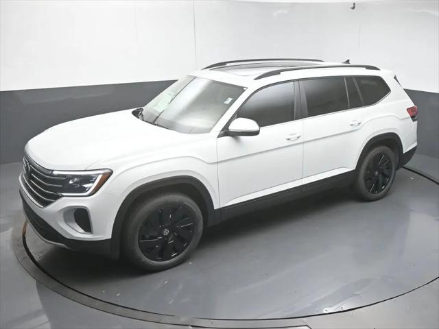 2026 Volkswagen Atlas SE with Technology