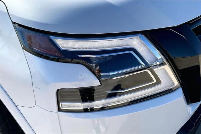 2024 Nissan Armada SL 4WD
