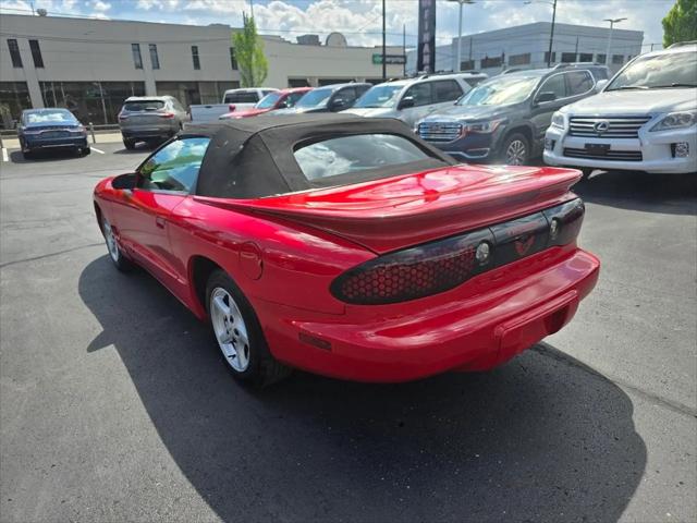 2001 Pontiac Firebird Base
