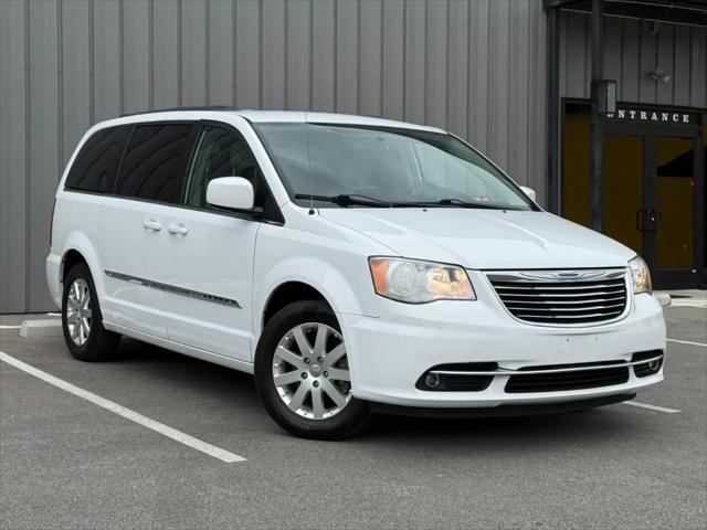 2015 Chrysler Town & Country Touring