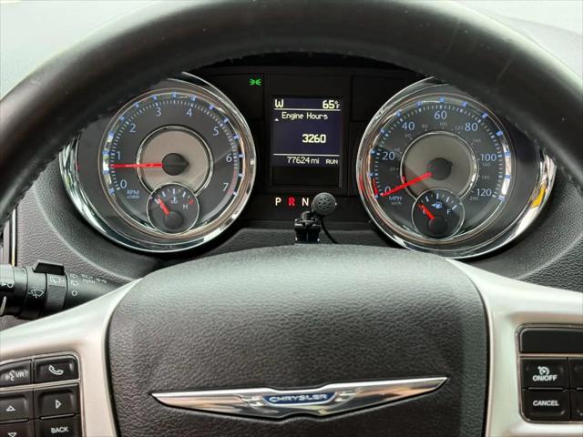 2015 Chrysler Town & Country Touring