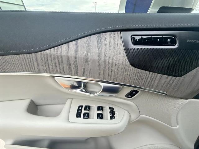 2023 Volvo XC90 B6 Ultimate 7-Seater
