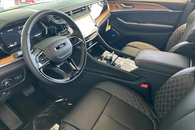 2026 Jeep Grand Cherokee Summit 4x4