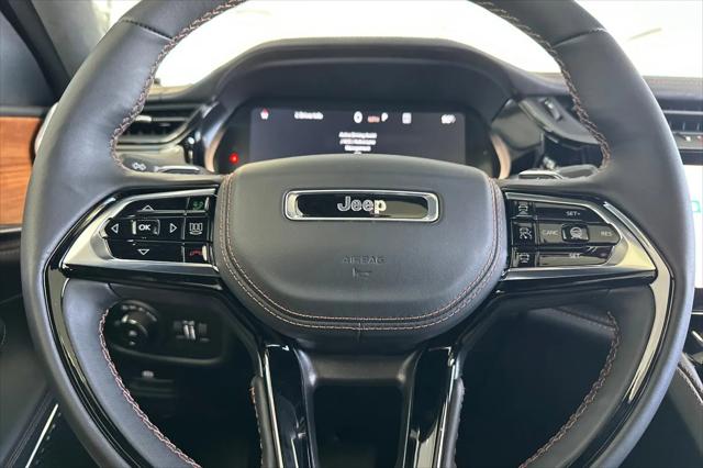 2026 Jeep Grand Cherokee Summit 4x4