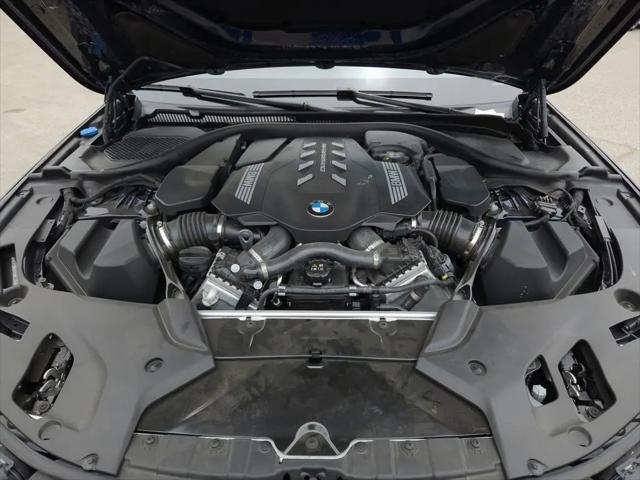 2023 BMW M5 i xDrive