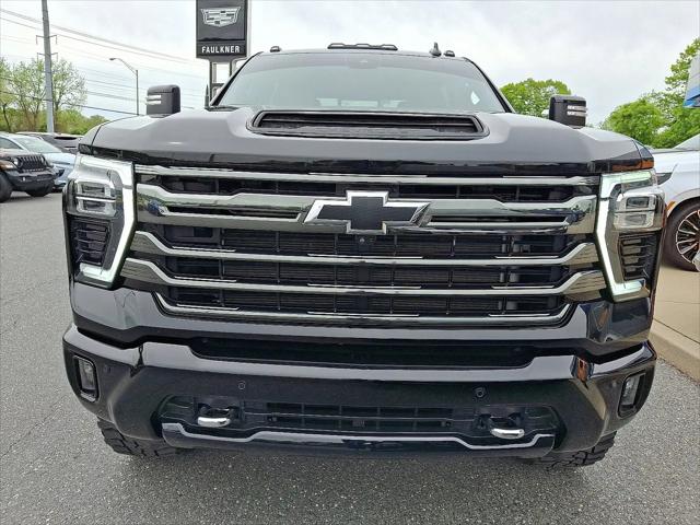 2024 Chevrolet Silverado 2500HD 4WD Crew Cab Standard Bed High Country