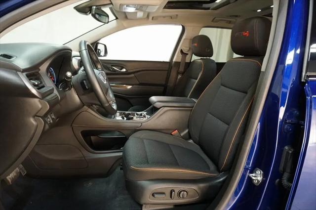 2023 GMC Acadia AWD AT4