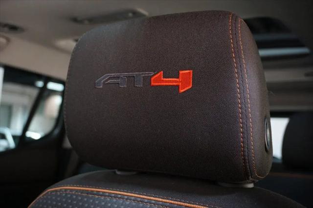 2023 GMC Acadia AWD AT4