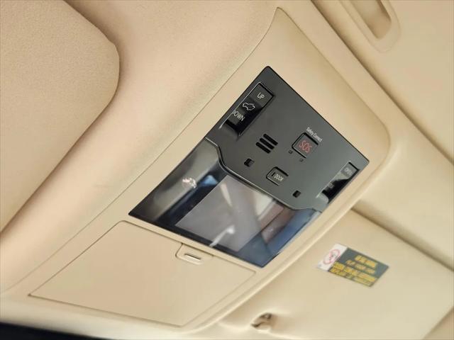 2020 Lexus LX 570 Three-Row
