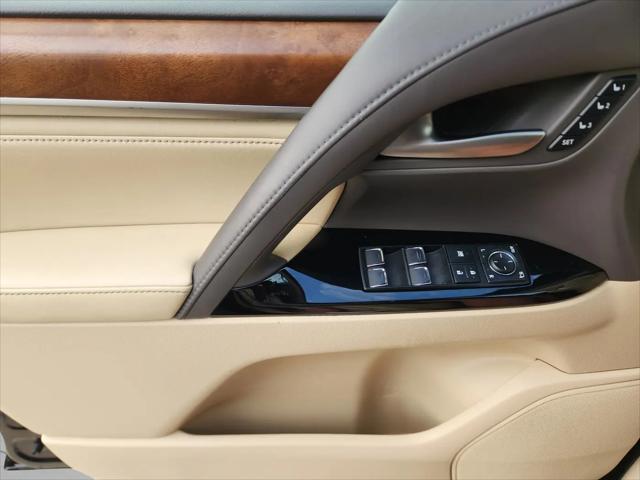 2020 Lexus LX 570 Three-Row