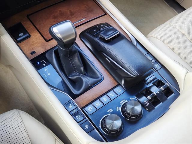 2020 Lexus LX 570 Three-Row