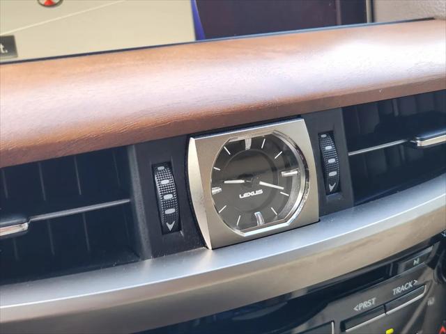 2020 Lexus LX 570 Three-Row