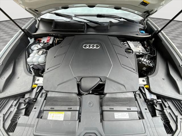 2021 Audi Q8 Premium Plus 55 TFSI quattro Tiptronic