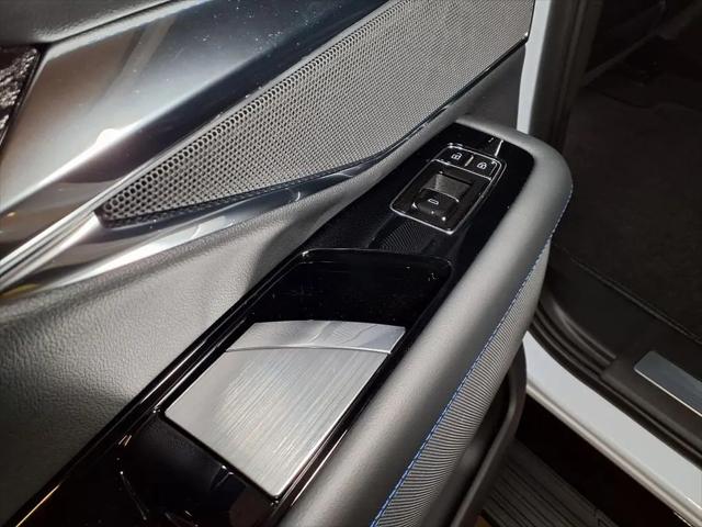2026 Cadillac Escalade IQL Luxury AWD