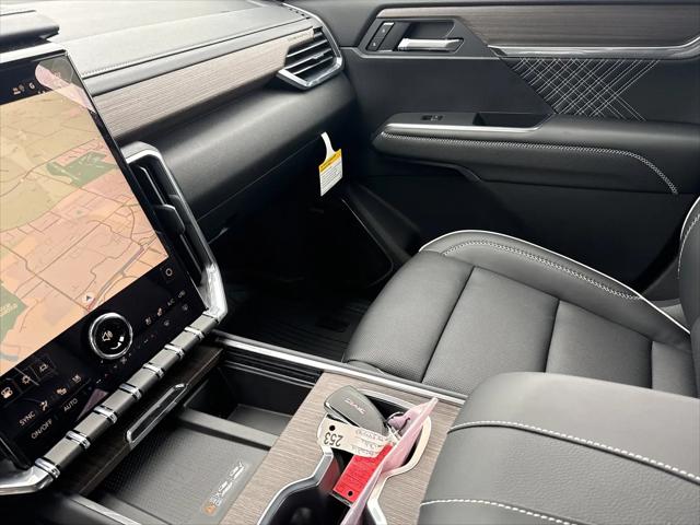 2026 GMC Acadia Denali FWD