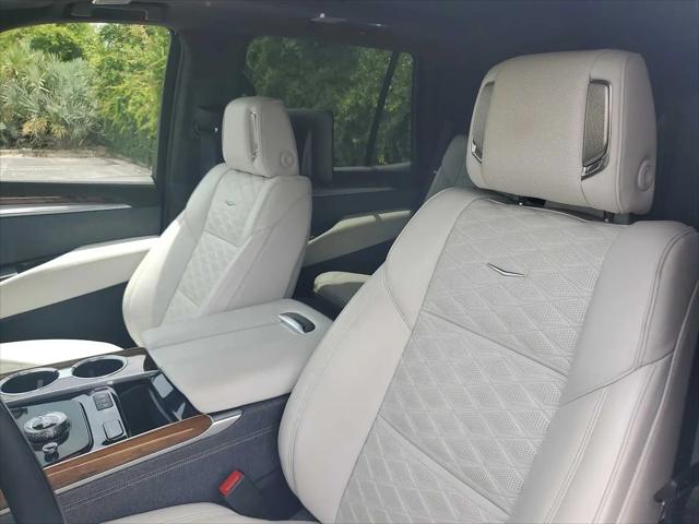 2025 Cadillac Escalade Sport Platinum