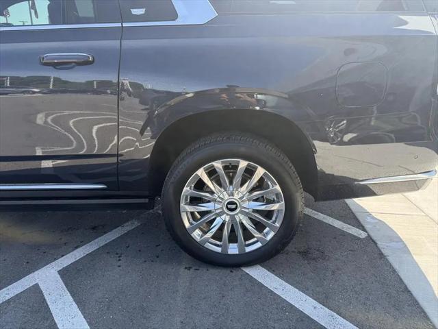 2023 Cadillac Escalade ESV 4WD Premium Luxury