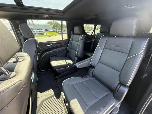 2023 Cadillac Escalade ESV 4WD Premium Luxury