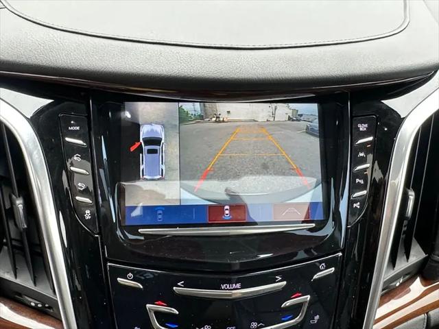 2020 Cadillac Escalade Luxury